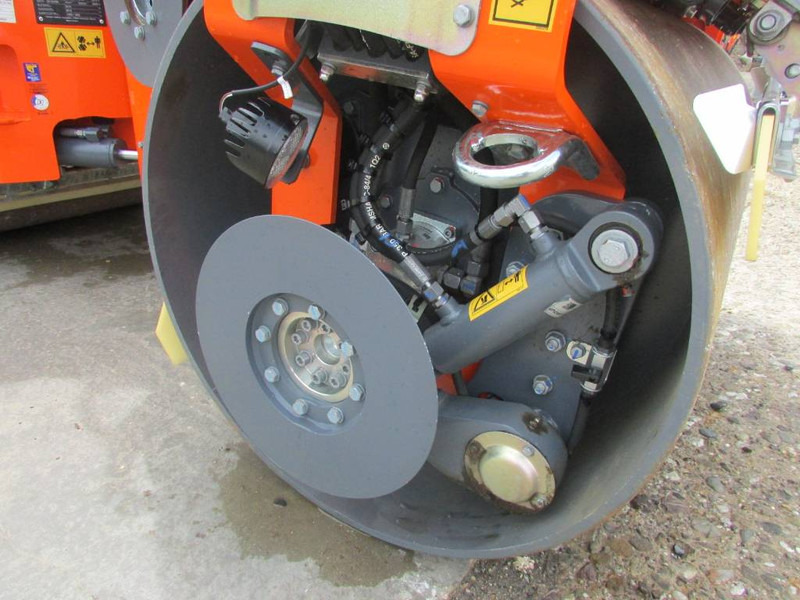 Hamm HD 12 i VV Walze 25.500 EUR - Valjak: slika Hamm HD 12 i VV Walze 25.500 EUR - Valjak Hamm HD 12 i VV Walze 25.500 EUR - Valjak: slika Hamm HD 12 i VV Walze 25.500 EUR - Valjak