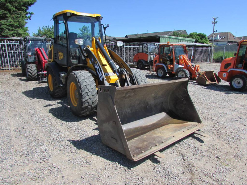 JCB 409 Radlader 29.000 EUR - Utovarivač na kotačima: slika JCB 409 Radlader 29.000 EUR - Utovarivač na kotačima JCB 409 Radlader 29.000 EUR - Utovarivač na kotačima: slika JCB 409 Radlader 29.000 EUR - Utovarivač na kotačima