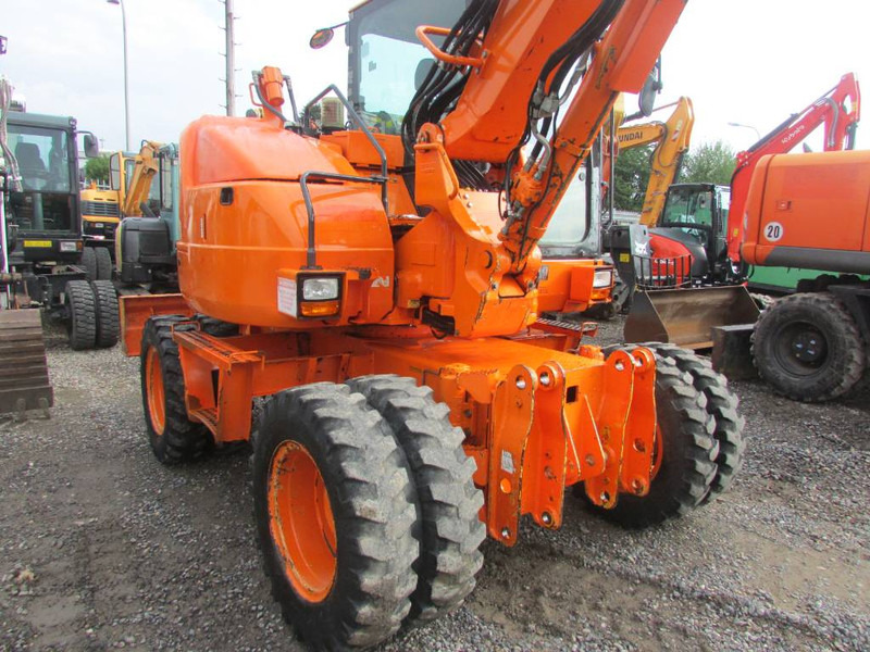 Komatsu PW 98 MR-8 Mobilbagger 39.500 EUR - Bager na kotačima: slika Komatsu PW 98 MR-8 Mobilbagger 39.500 EUR - Bager na kotačima Komatsu PW 98 MR-8 Mobilbagger 39.500 EUR - Bager na kotačima: slika Komatsu PW 98 MR-8 Mobilbagger 39.500 EUR - Bager na kotačima