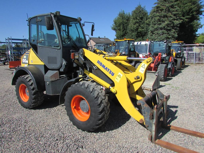 Komatsu WA 100 M-5 Radlader 14.000 EUR - Utovarivač na kotačima: slika Komatsu WA 100 M-5 Radlader 14.000 EUR - Utovarivač na kotačima Komatsu WA 100 M-5 Radlader 14.000 EUR - Utovarivač na kotačima: slika Komatsu WA 100 M-5 Radlader 14.000 EUR - Utovarivač na kotačima
