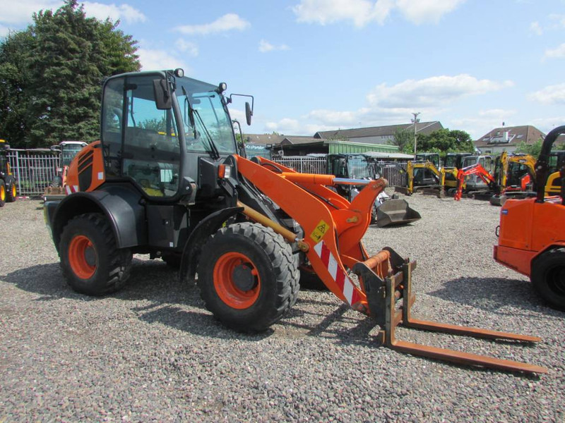 Komatsu WA 100 M-7 Radlader 31.000 EUR - Utovarivač na kotačima: slika Komatsu WA 100 M-7 Radlader 31.000 EUR - Utovarivač na kotačima Komatsu WA 100 M-7 Radlader 31.000 EUR - Utovarivač na kotačima: slika Komatsu WA 100 M-7 Radlader 31.000 EUR - Utovarivač na kotačima