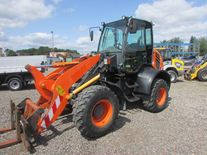 Komatsu WA 100 M-7 Radlader 31.000 EUR - Utovarivač na kotačima: slika Komatsu WA 100 M-7 Radlader 31.000 EUR - Utovarivač na kotačima Komatsu WA 100 M-7 Radlader 31.000 EUR - Utovarivač na kotačima: slika Komatsu WA 100 M-7 Radlader 31.000 EUR - Utovarivač na kotačima