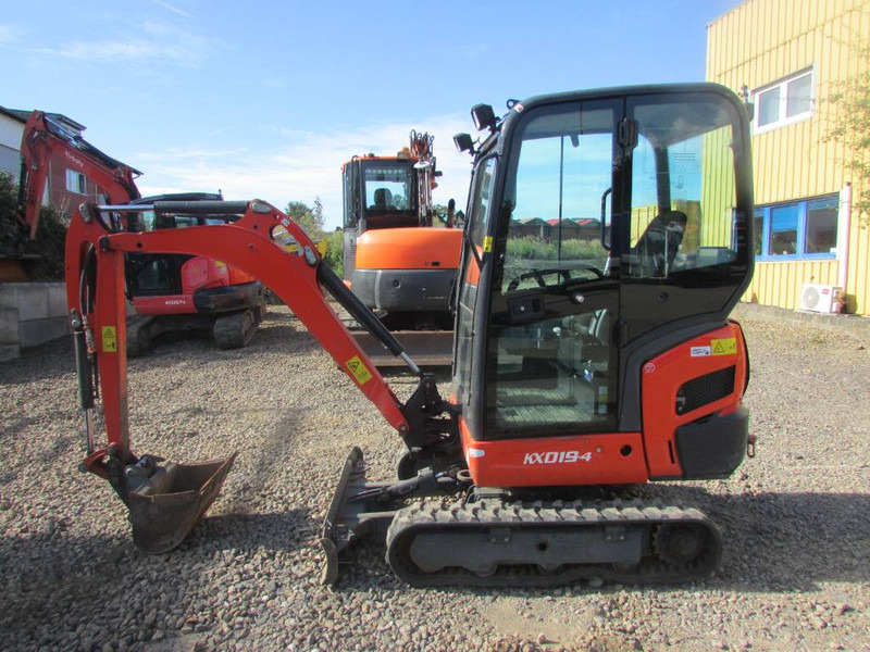 Kubota KX 019-4 - Mini bager: slika Kubota KX 019-4 - Mini bager Kubota KX 019-4 - Mini bager: slika Kubota KX 019-4 - Mini bager