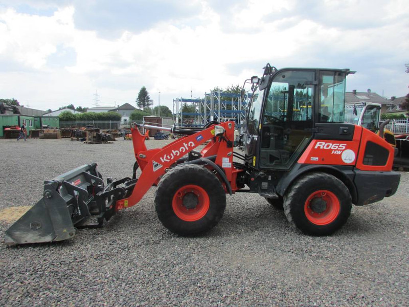 Kubota R 065 Radlader 31.000 EUR - Utovarivač na kotačima: slika Kubota R 065 Radlader 31.000 EUR - Utovarivač na kotačima Kubota R 065 Radlader 31.000 EUR - Utovarivač na kotačima: slika Kubota R 065 Radlader 31.000 EUR - Utovarivač na kotačima