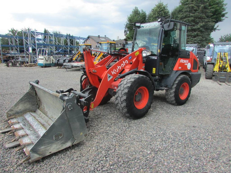 Kubota R 065 Radlader 31.000 EUR - Utovarivač na kotačima: slika Kubota R 065 Radlader 31.000 EUR - Utovarivač na kotačima Kubota R 065 Radlader 31.000 EUR - Utovarivač na kotačima: slika Kubota R 065 Radlader 31.000 EUR - Utovarivač na kotačima