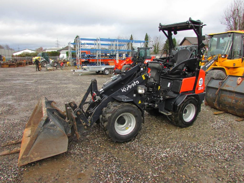Kubota RT 220-2 Canopy Radlader 25.500 EUR - Utovarivač na kotačima: slika Kubota RT 220-2 Canopy Radlader 25.500 EUR - Utovarivač na kotačima Kubota RT 220-2 Canopy Radlader 25.500 EUR - Utovarivač na kotačima: slika Kubota RT 220-2 Canopy Radlader 25.500 EUR - Utovarivač na kotačima