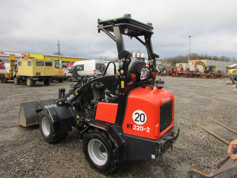 Kubota RT 220-2 Canopy Radlader 25.500 EUR - Utovarivač na kotačima: slika Kubota RT 220-2 Canopy Radlader 25.500 EUR - Utovarivač na kotačima Kubota RT 220-2 Canopy Radlader 25.500 EUR - Utovarivač na kotačima: slika Kubota RT 220-2 Canopy Radlader 25.500 EUR - Utovarivač na kotačima