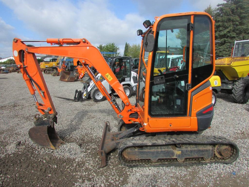 Kubota U 27-4 Minibagger 20.000 EUR - Mini bager: slika Kubota U 27-4 Minibagger 20.000 EUR - Mini bager Kubota U 27-4 Minibagger 20.000 EUR - Mini bager: slika Kubota U 27-4 Minibagger 20.000 EUR - Mini bager