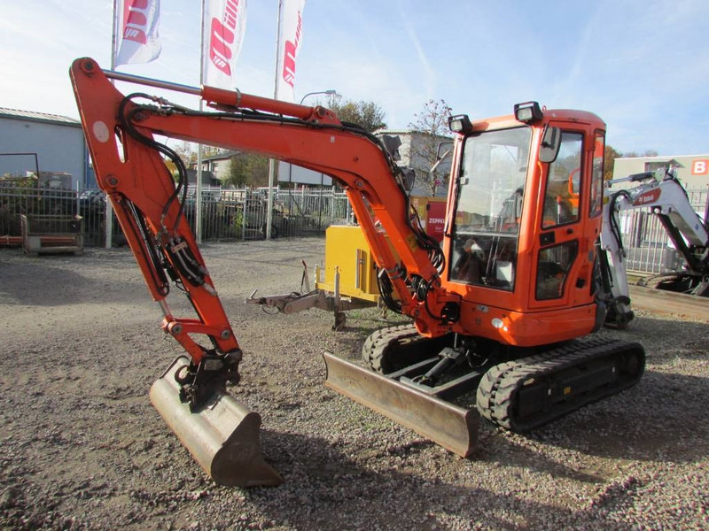 Kubota U 35-3 alpha 3 Minibagger 22.000 EUR - Mini bager: slika Kubota U 35-3 alpha 3 Minibagger 22.000 EUR - Mini bager Kubota U 35-3 alpha 3 Minibagger 22.000 EUR - Mini bager: slika Kubota U 35-3 alpha 3 Minibagger 22.000 EUR - Mini bager