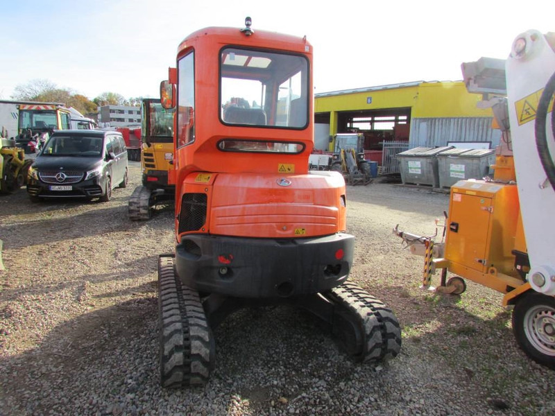 Kubota U 35-3 alpha 3 Minibagger 22.000 EUR - Mini bager: slika Kubota U 35-3 alpha 3 Minibagger 22.000 EUR - Mini bager Kubota U 35-3 alpha 3 Minibagger 22.000 EUR - Mini bager: slika Kubota U 35-3 alpha 3 Minibagger 22.000 EUR - Mini bager