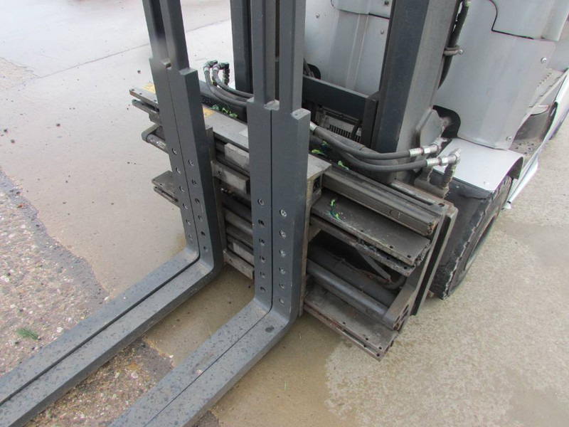 Still RX 70-30 H Hybrid / Diesel Stapler - Diesel viličar: slika Still RX 70-30 H Hybrid / Diesel Stapler - Diesel viličar Still RX 70-30 H Hybrid / Diesel Stapler - Diesel viličar: slika Still RX 70-30 H Hybrid / Diesel Stapler - Diesel viličar