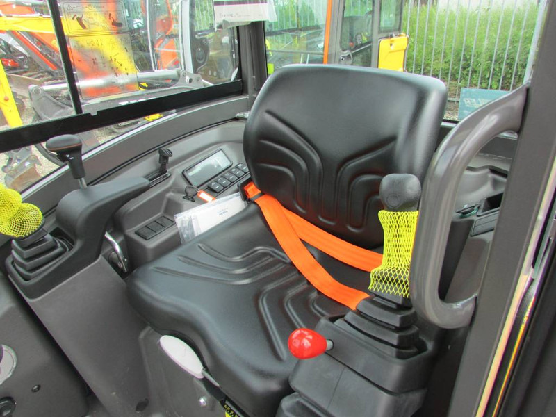 Zakup Volvo EC 18 E Minibagger 24.500 EUR Volvo EC 18 E Minibagger 24.500 EUR: slika Zakup Volvo EC 18 E Minibagger 24.500 EUR Volvo EC 18 E Minibagger 24.500 EUR