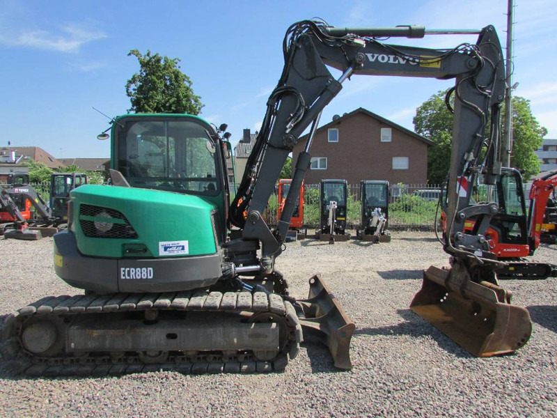 Volvo ECR 88 D Kettenbagger 35.000 EUR - Mini bager: slika Volvo ECR 88 D Kettenbagger 35.000 EUR - Mini bager Volvo ECR 88 D Kettenbagger 35.000 EUR - Mini bager: slika Volvo ECR 88 D Kettenbagger 35.000 EUR - Mini bager