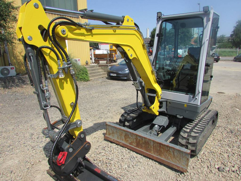 WACKER NEUSON EZ 26 (Modell EZ26-02) mit HS03 Minibagger 31.000€ - Mini bager: slika WACKER NEUSON EZ 26 (Modell EZ26-02) mit HS03 Minibagger 31.000€ - Mini bager WACKER NEUSON EZ 26 (Modell EZ26-02) mit HS03 Minibagger 31.000€ - Mini bager: slika WACKER NEUSON EZ 26 (Modell EZ26-02) mit HS03 Minibagger 31.000€ - Mini bager