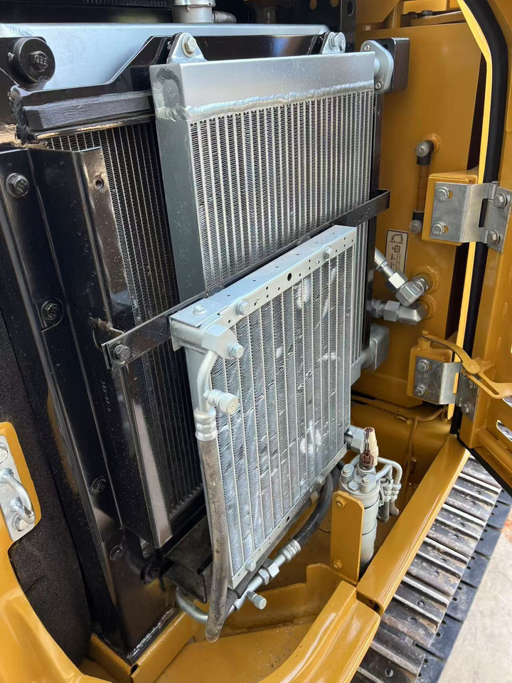 CATERPILLAR 305.5E2 - Mini bager: slika CATERPILLAR 305.5E2 - Mini bager CATERPILLAR 305.5E2 - Mini bager: slika CATERPILLAR 305.5E2 - Mini bager