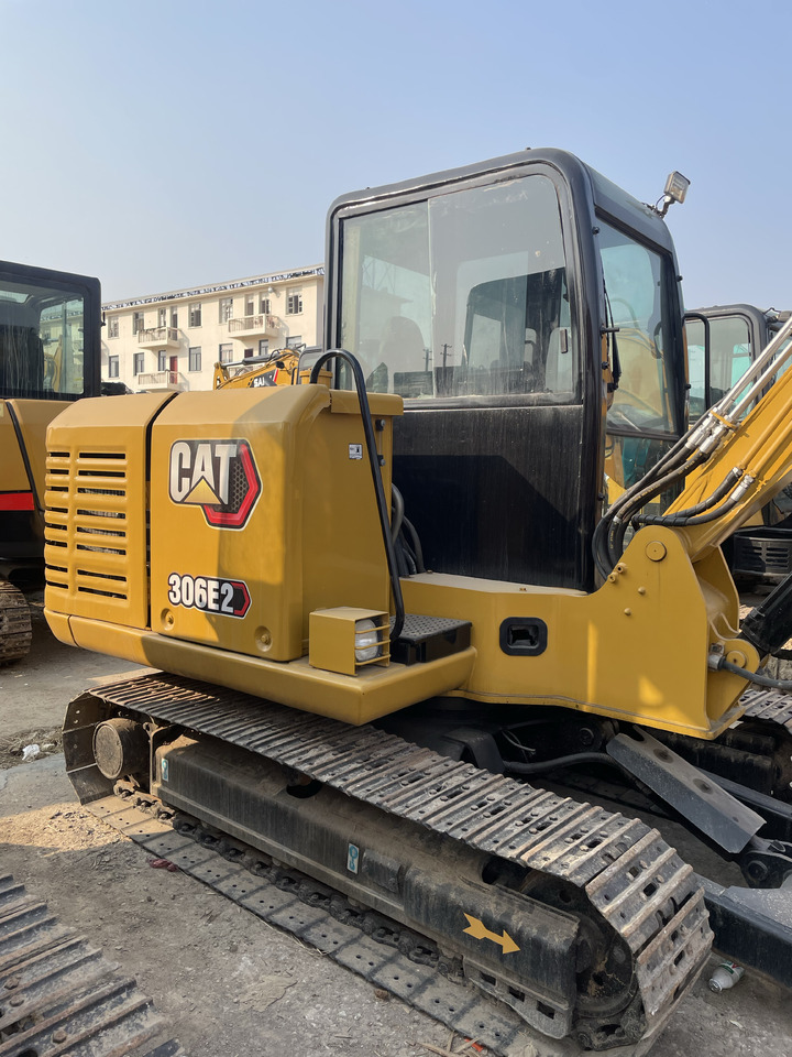 CATERPILLAR 306E2 - Mini bager: slika CATERPILLAR 306E2 - Mini bager CATERPILLAR 306E2 - Mini bager: slika CATERPILLAR 306E2 - Mini bager