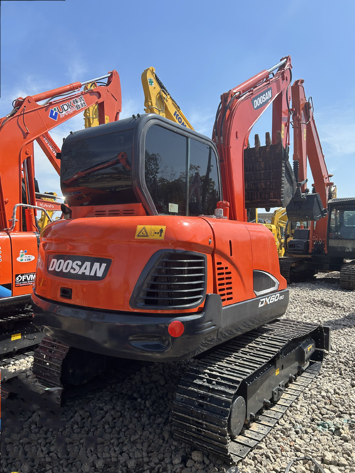 Doosan DX60 - Mini bager: slika Doosan DX60 - Mini bager Doosan DX60 - Mini bager: slika Doosan DX60 - Mini bager