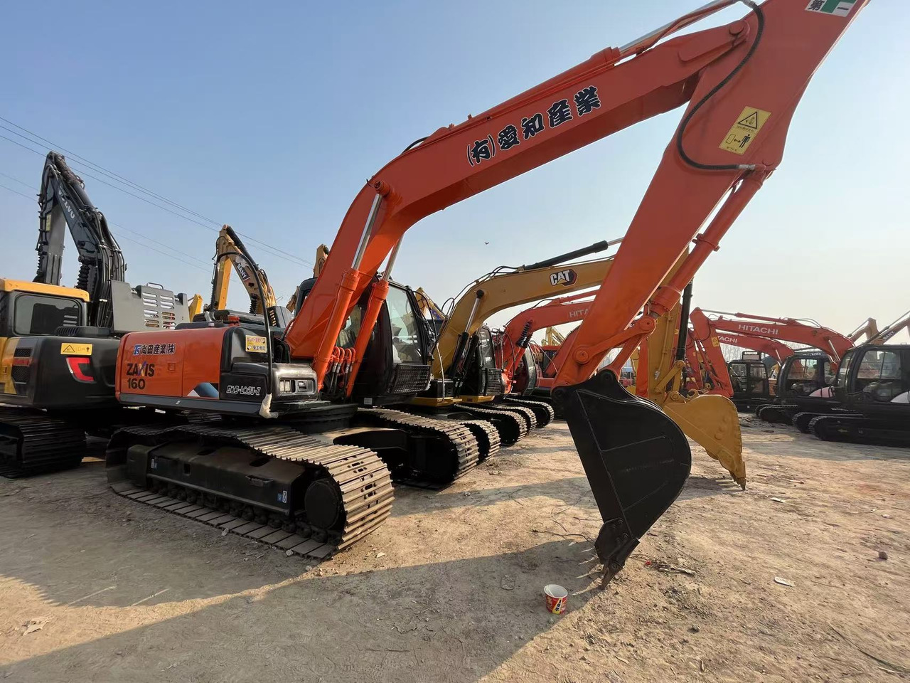 HITACHI ZX160 - Bager gusjeničar: slika HITACHI ZX160 - Bager gusjeničar HITACHI ZX160 - Bager gusjeničar: slika HITACHI ZX160 - Bager gusjeničar