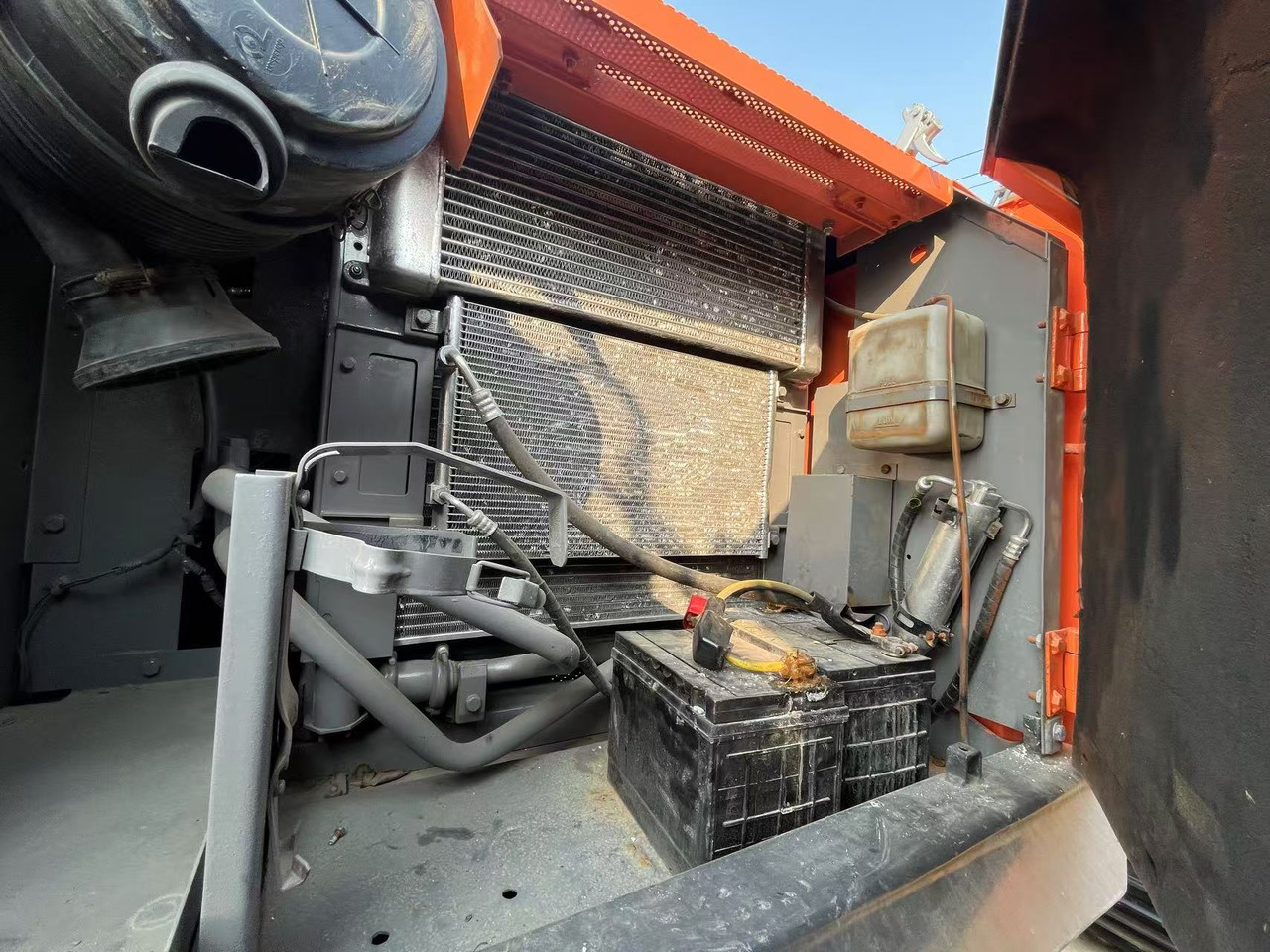HITACHI ZX160 - Bager gusjeničar: slika HITACHI ZX160 - Bager gusjeničar HITACHI ZX160 - Bager gusjeničar: slika HITACHI ZX160 - Bager gusjeničar