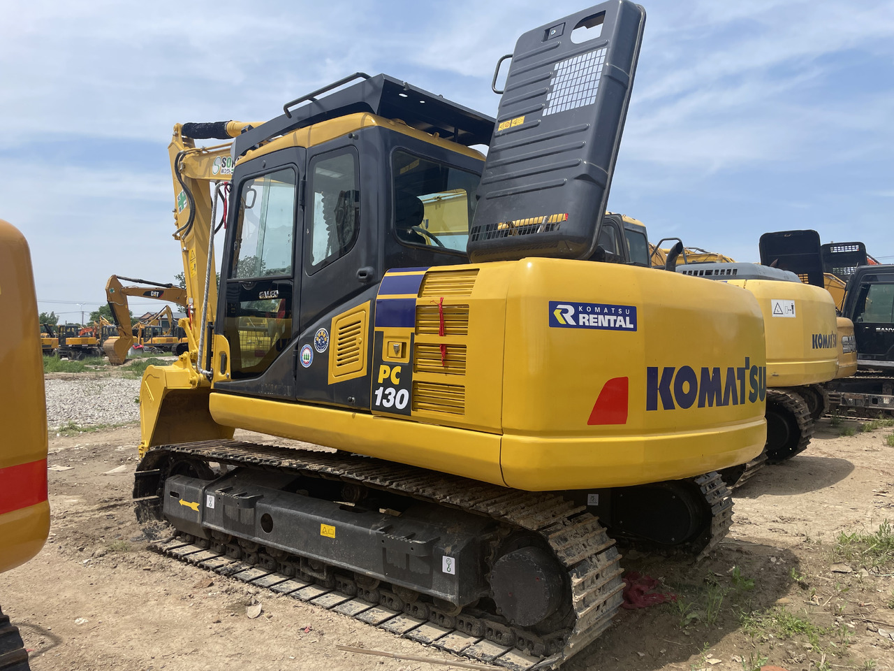 KOMATSU PC 130-7 - Mini bager: slika KOMATSU PC 130-7 - Mini bager KOMATSU PC 130-7 - Mini bager: slika KOMATSU PC 130-7 - Mini bager