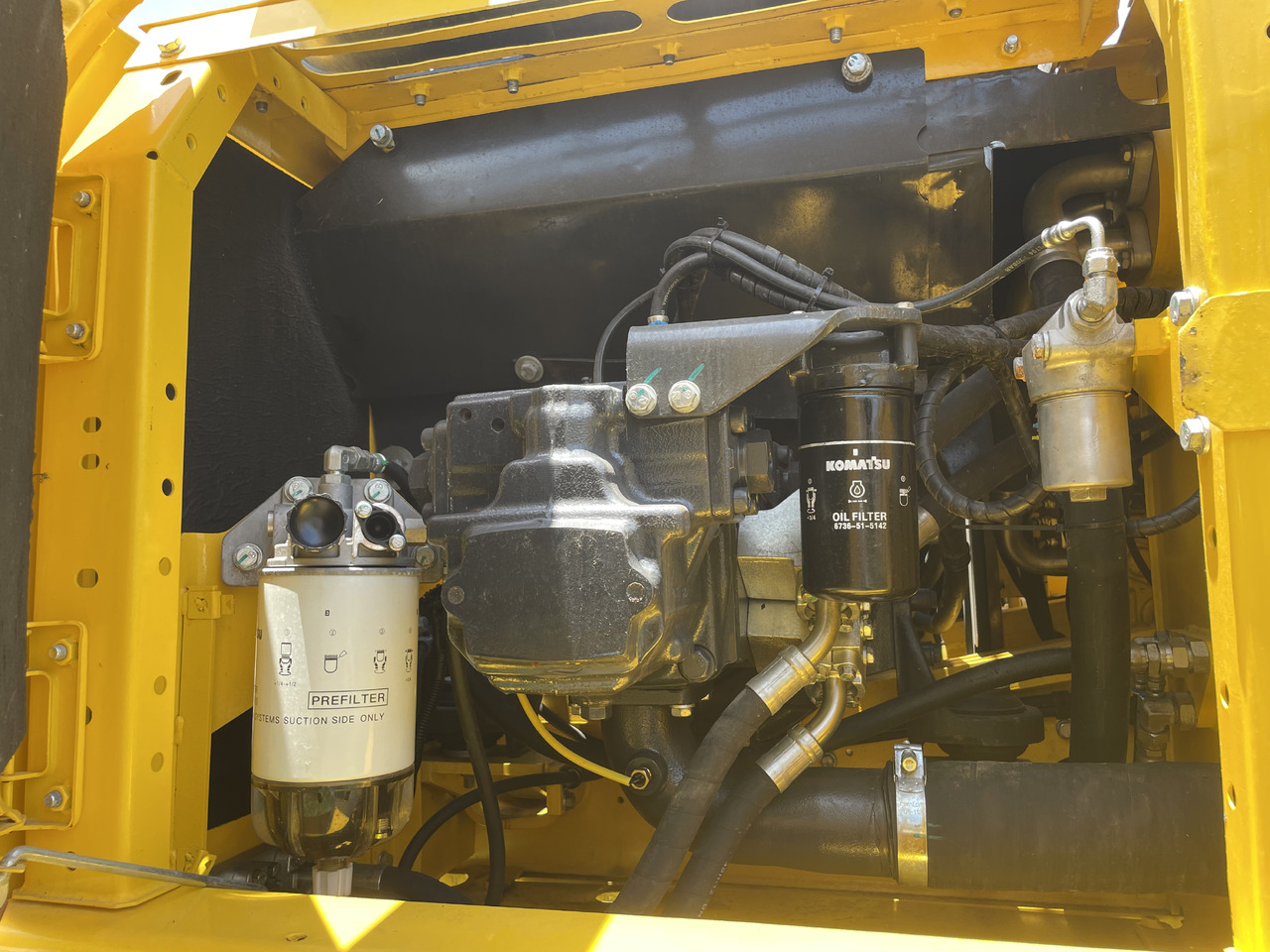 Bager gusjeničar KOMATSU PC 220-8: slika Bager gusjeničar KOMATSU PC 220-8