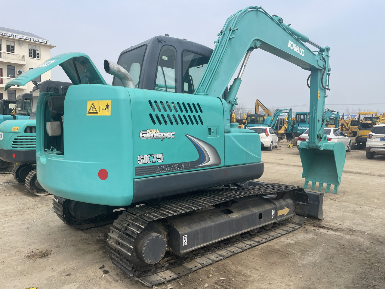 Kobelco SK 75 - Bager gusjeničar: slika Kobelco SK 75 - Bager gusjeničar Kobelco SK 75 - Bager gusjeničar: slika Kobelco SK 75 - Bager gusjeničar