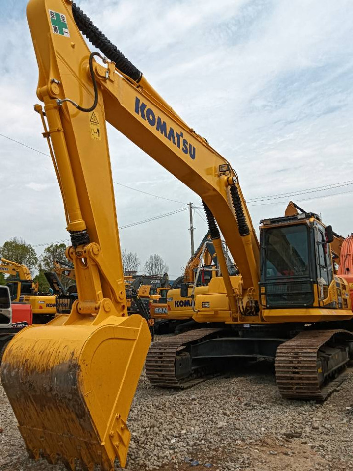 Bager gusjeničar Komatsu PC 210-8: slika Bager gusjeničar Komatsu PC 210-8