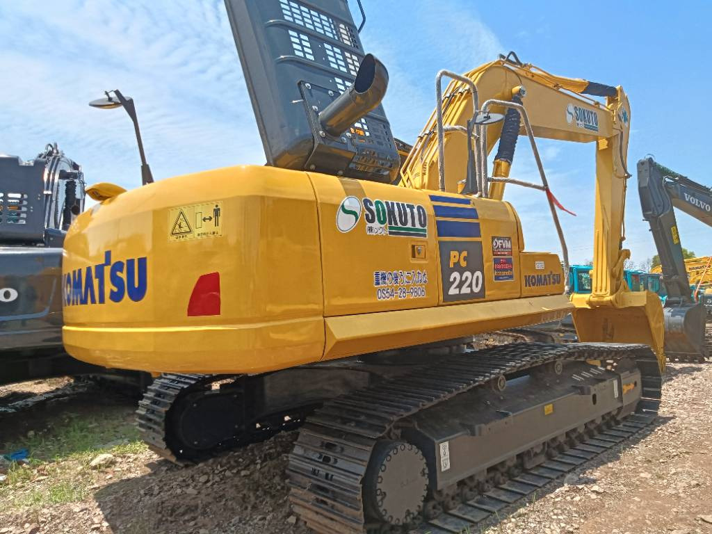 Komatsu PC 220-8 - Bager gusjeničar: slika Komatsu PC 220-8 - Bager gusjeničar Komatsu PC 220-8 - Bager gusjeničar: slika Komatsu PC 220-8 - Bager gusjeničar