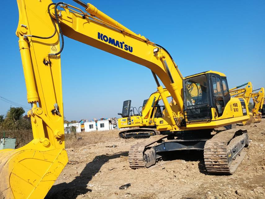 Komatsu PC 300 - Bager gusjeničar: slika Komatsu PC 300 - Bager gusjeničar Komatsu PC 300 - Bager gusjeničar: slika Komatsu PC 300 - Bager gusjeničar