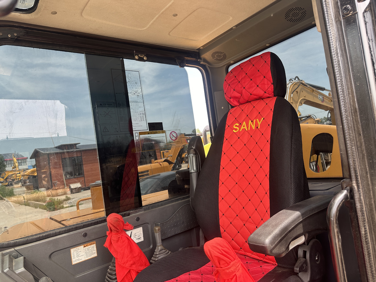 SANY SY55C - Mini bager: slika SANY SY55C - Mini bager SANY SY55C - Mini bager: slika SANY SY55C - Mini bager
