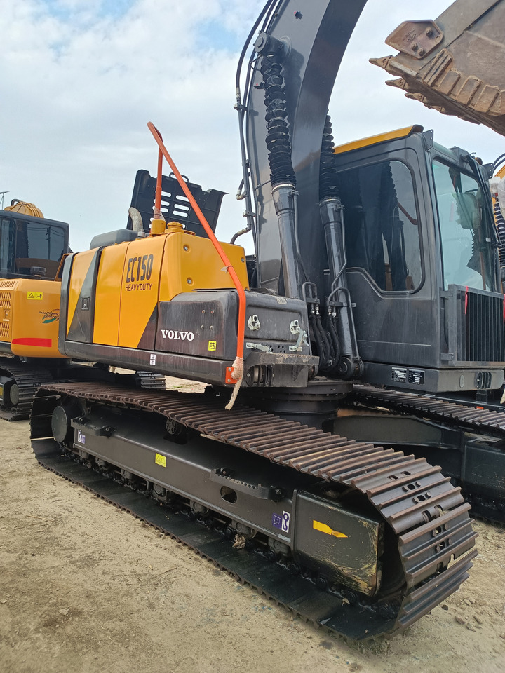VOLVO EC150 - Mini bager: slika VOLVO EC150 - Mini bager VOLVO EC150 - Mini bager: slika VOLVO EC150 - Mini bager
