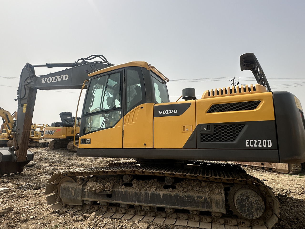 VOLVO EC220D - Bager gusjeničar: slika VOLVO EC220D - Bager gusjeničar VOLVO EC220D - Bager gusjeničar: slika VOLVO EC220D - Bager gusjeničar