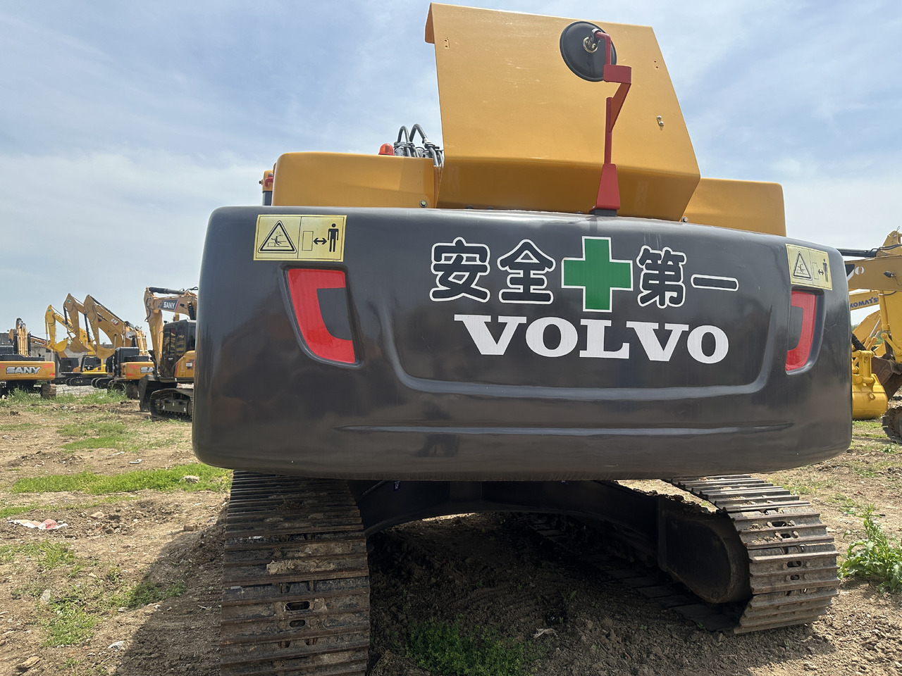 VOLVO EC250D - Bager gusjeničar: slika VOLVO EC250D - Bager gusjeničar VOLVO EC250D - Bager gusjeničar: slika VOLVO EC250D - Bager gusjeničar