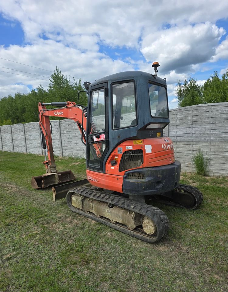 Kubota - Mini bager: slika Kubota - Mini bager Kubota - Mini bager: slika Kubota - Mini bager