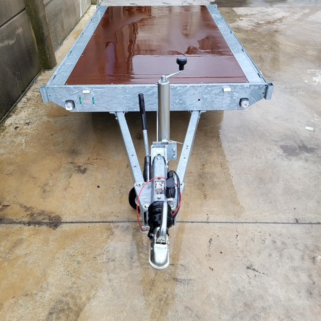 EDUARD 256/150cm - Prikolica: slika EDUARD 256/150cm - Prikolica EDUARD 256/150cm - Prikolica: slika EDUARD 256/150cm - Prikolica