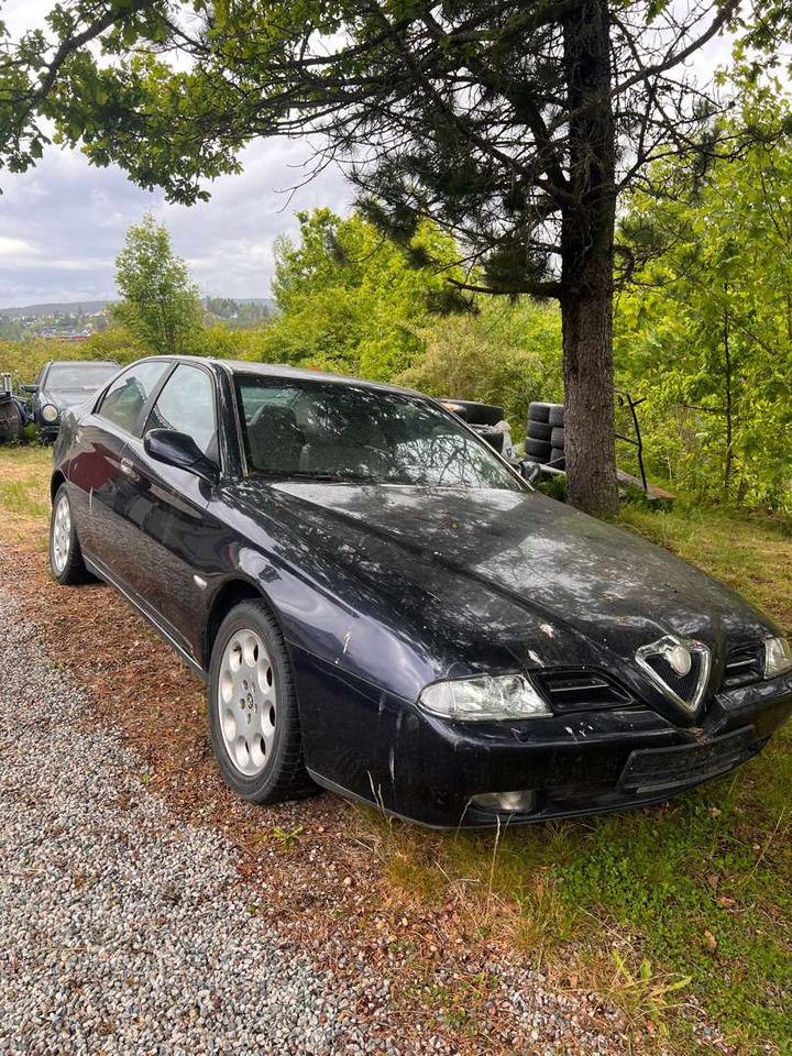 1999 Alfa Romeo 166 - Limuzina: slika 1999 Alfa Romeo 166 - Limuzina 1999 Alfa Romeo 166 - Limuzina: slika 1999 Alfa Romeo 166 - Limuzina