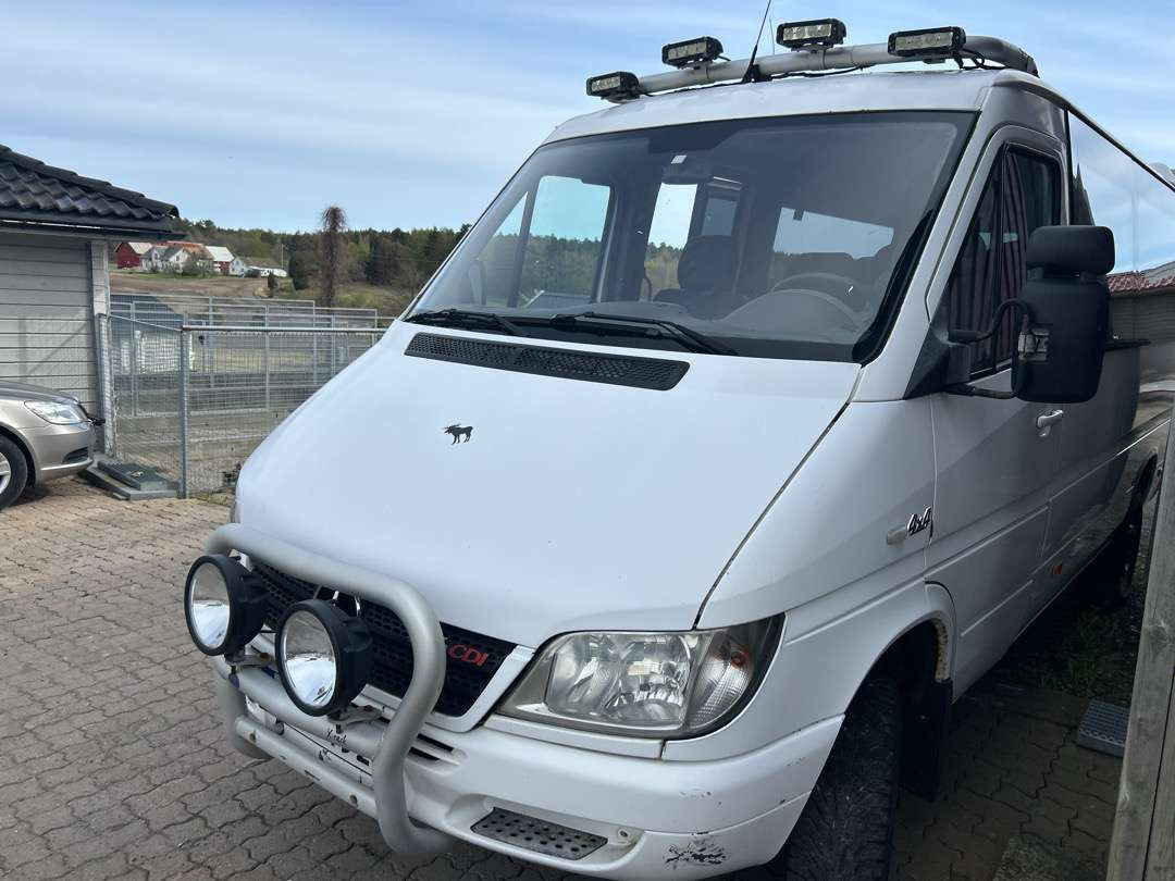 2005 Buss MERCEDES-BENZ 316CDI/35KA 11 seter - Minibus, Putnički kombi: slika 2005 Buss MERCEDES-BENZ 316CDI/35KA 11 seter - Minibus, Putnički kombi 2005 Buss MERCEDES-BENZ 316CDI/35KA 11 seter - Minibus, Putnički kombi: slika 2005 Buss MERCEDES-BENZ 316CDI/35KA 11 seter - Minibus, Putnički kombi