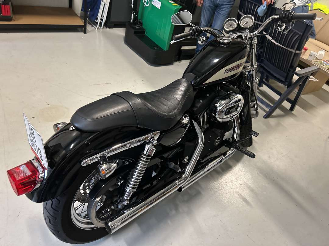 2006 Harley-Davidson XL Sportster 1200 Roadster - Prikolica za motocikl: slika 2006 Harley-Davidson XL Sportster 1200 Roadster - Prikolica za motocikl 2006 Harley-Davidson XL Sportster 1200 Roadster - Prikolica za motocikl: slika 2006 Harley-Davidson XL Sportster 1200 Roadster - Prikolica za motocikl