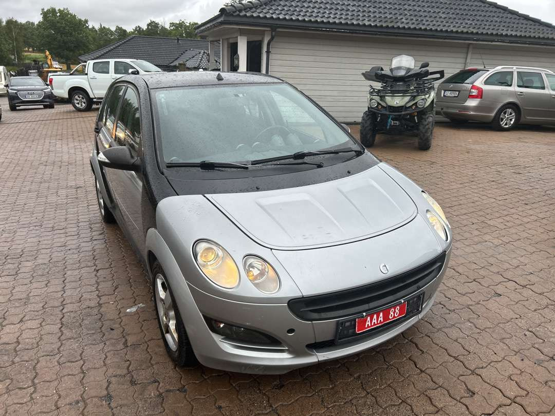 2007 Personbil SMART FORFOUR 1.3 - Automobil: slika 2007 Personbil SMART FORFOUR 1.3 - Automobil 2007 Personbil SMART FORFOUR 1.3 - Automobil: slika 2007 Personbil SMART FORFOUR 1.3 - Automobil