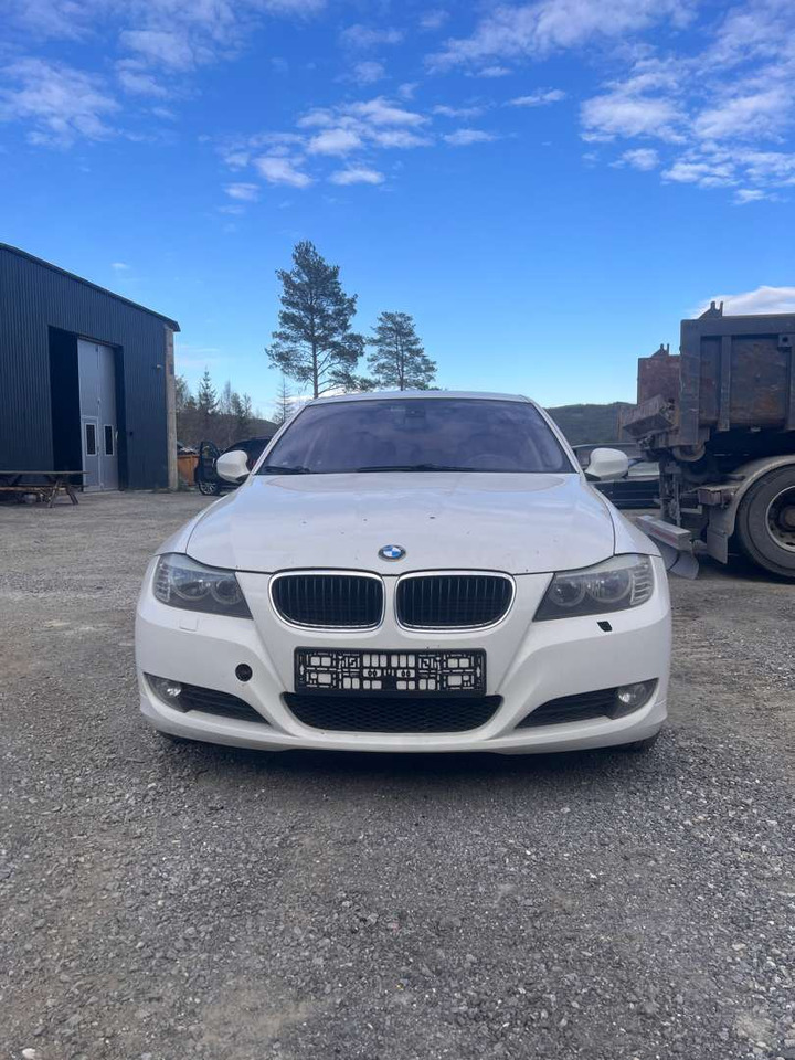 2009 BMW 316i Facelift (se mangellapp) - rep.-objekt - Limuzina: slika 2009 BMW 316i Facelift (se mangellapp) - rep.-objekt - Limuzina 2009 BMW 316i Facelift (se mangellapp) - rep.-objekt - Limuzina: slika 2009 BMW 316i Facelift (se mangellapp) - rep.-objekt - Limuzina