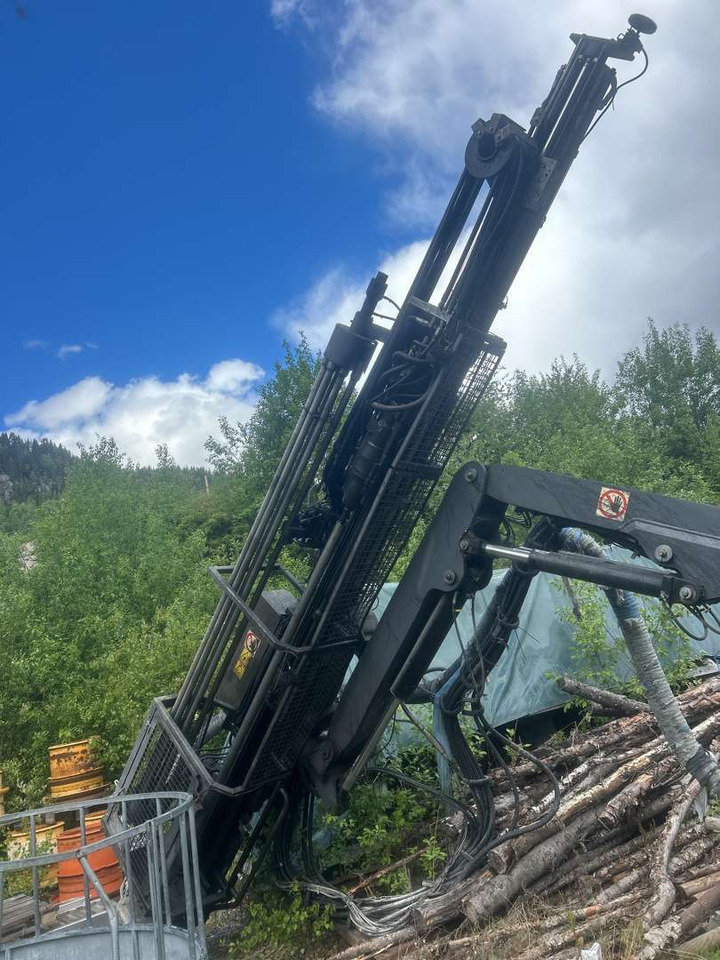 2018 Atlas Copco T35 flexiroc R - Platforma za bušenje: slika 2018 Atlas Copco T35 flexiroc R - Platforma za bušenje 2018 Atlas Copco T35 flexiroc R - Platforma za bušenje: slika 2018 Atlas Copco T35 flexiroc R - Platforma za bušenje