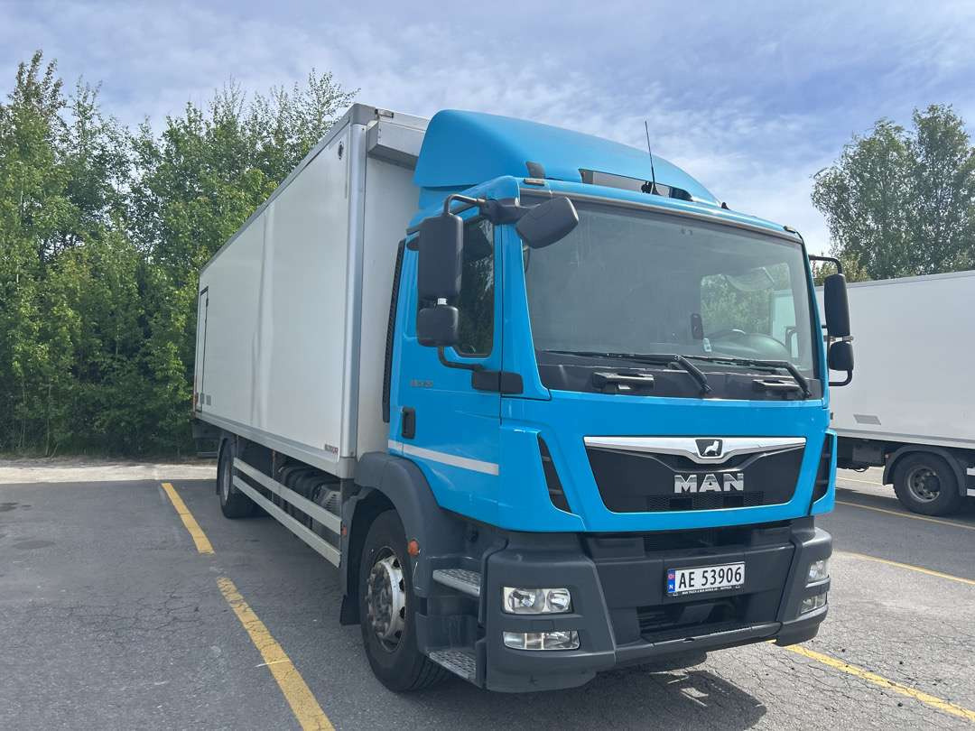 2018 Skapbil MAN TGM 15.250 EU-Godkjent. Euro 6 - Kamion sandučar: slika 2018 Skapbil MAN TGM 15.250 EU-Godkjent. Euro 6 - Kamion sandučar 2018 Skapbil MAN TGM 15.250 EU-Godkjent. Euro 6 - Kamion sandučar: slika 2018 Skapbil MAN TGM 15.250 EU-Godkjent. Euro 6 - Kamion sandučar