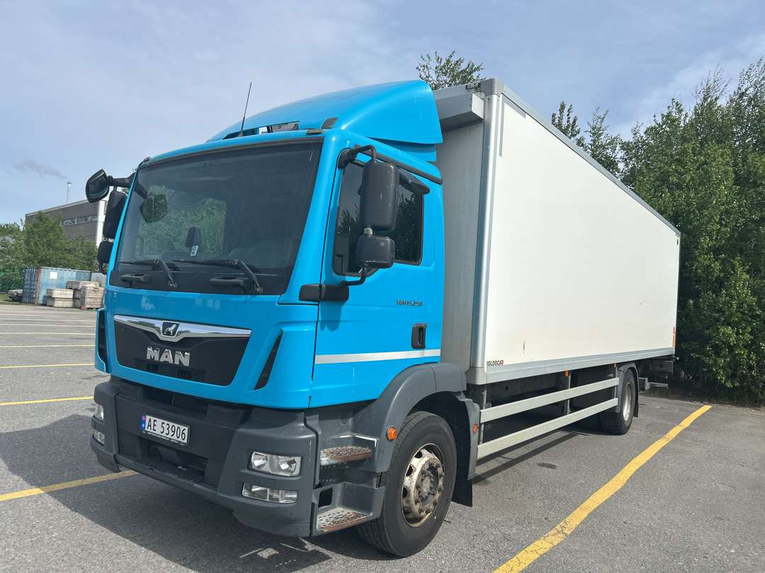 2018 Skapbil MAN TGM 15.250 EU-Godkjent. Euro 6 - Kamion sandučar: slika 2018 Skapbil MAN TGM 15.250 EU-Godkjent. Euro 6 - Kamion sandučar 2018 Skapbil MAN TGM 15.250 EU-Godkjent. Euro 6 - Kamion sandučar: slika 2018 Skapbil MAN TGM 15.250 EU-Godkjent. Euro 6 - Kamion sandučar