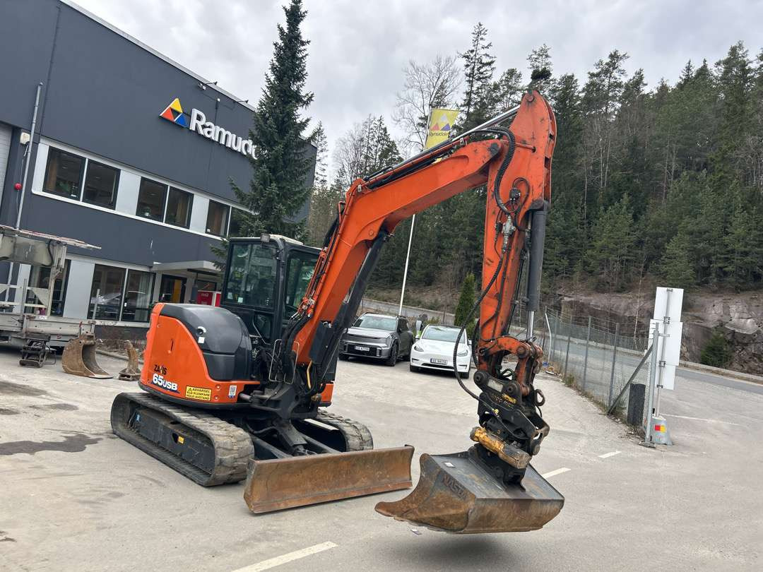 2022 Beltegraver 6,5 tonn Hitachi Zaxis 65 USB-6 - Bager: slika 2022 Beltegraver 6,5 tonn Hitachi Zaxis 65 USB-6 - Bager 2022 Beltegraver 6,5 tonn Hitachi Zaxis 65 USB-6 - Bager: slika 2022 Beltegraver 6,5 tonn Hitachi Zaxis 65 USB-6 - Bager