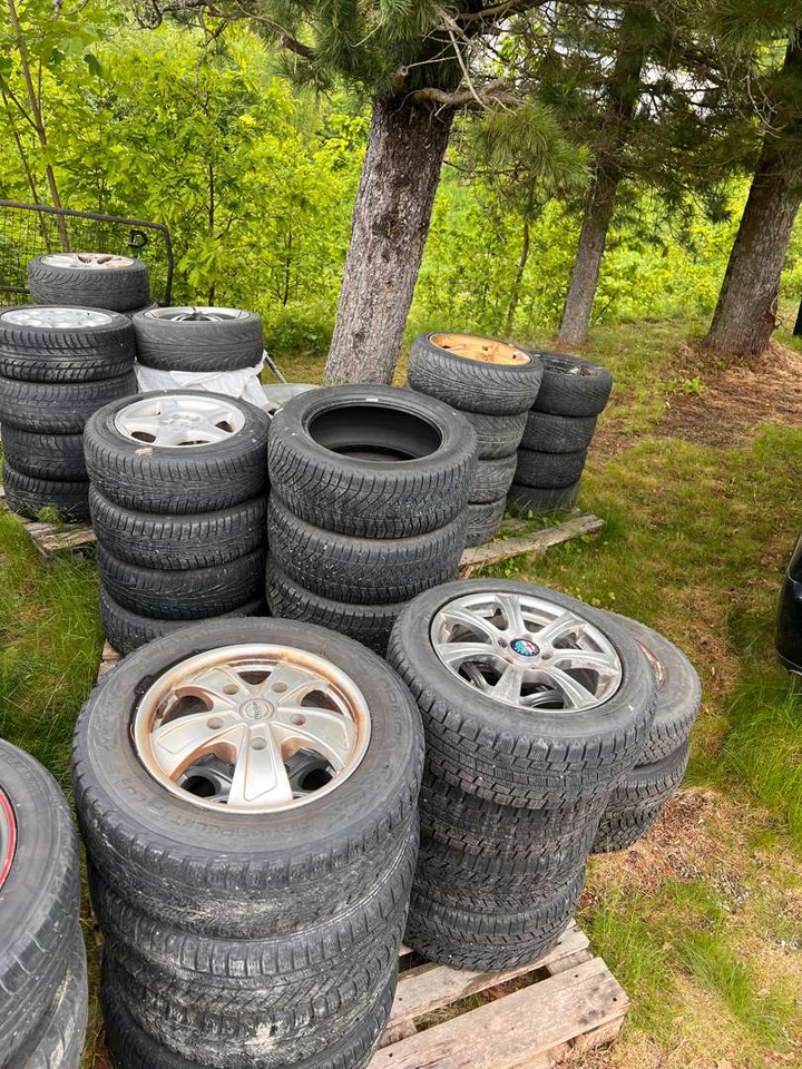 Diverse dekk og felg - Alat/ Oprema: slika Diverse dekk og felg - Alat/ Oprema Diverse dekk og felg - Alat/ Oprema: slika Diverse dekk og felg - Alat/ Oprema