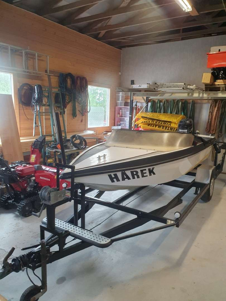 14 Fot med 60hk Mercury daycruiser - Drugi strojevi: slika  14 Fot med 60hk Mercury daycruiser - Drugi strojevi 14 Fot med 60hk Mercury daycruiser - Drugi strojevi: slika  14 Fot med 60hk Mercury daycruiser - Drugi strojevi