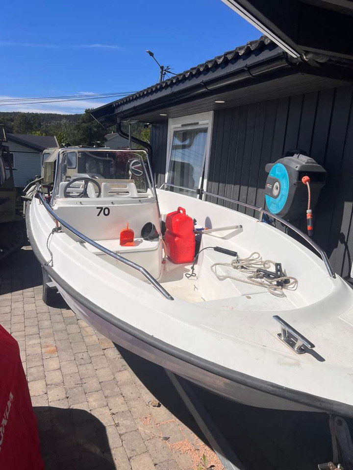 1997 Ryds 17 fot M/50hk Mariner - Drugi strojevi: slika  1997 Ryds 17 fot M/50hk Mariner - Drugi strojevi 1997 Ryds 17 fot M/50hk Mariner - Drugi strojevi: slika  1997 Ryds 17 fot M/50hk Mariner - Drugi strojevi