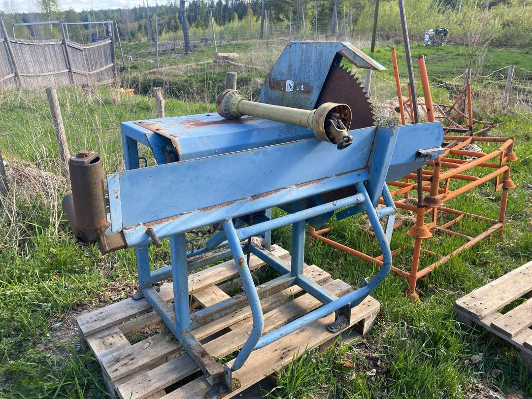 Vedsag til traktor - Oprema za radionice: slika Vedsag til traktor - Oprema za radionice Vedsag til traktor - Oprema za radionice: slika Vedsag til traktor - Oprema za radionice