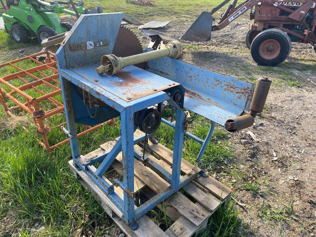 Vedsag til traktor - Oprema za radionice: slika Vedsag til traktor - Oprema za radionice Vedsag til traktor - Oprema za radionice: slika Vedsag til traktor - Oprema za radionice