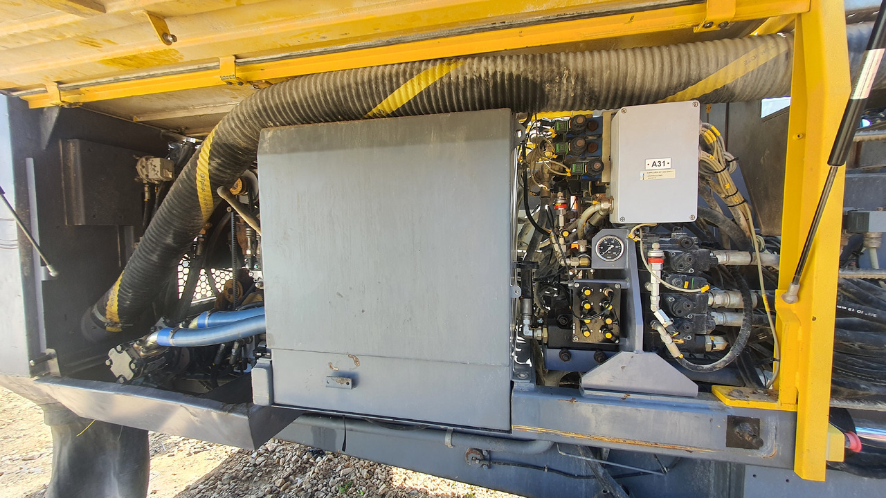 Platforma za bušenje Atlas Copco ROC D7c-11: slika Platforma za bušenje Atlas Copco ROC D7c-11